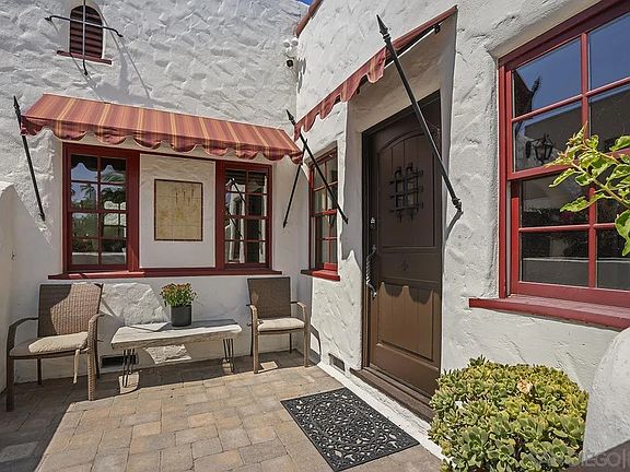 4th image of 4684 Biona Dr