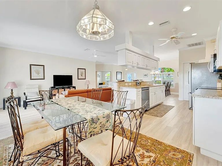 6738 Peach Tree Creek Rd — Photo 12