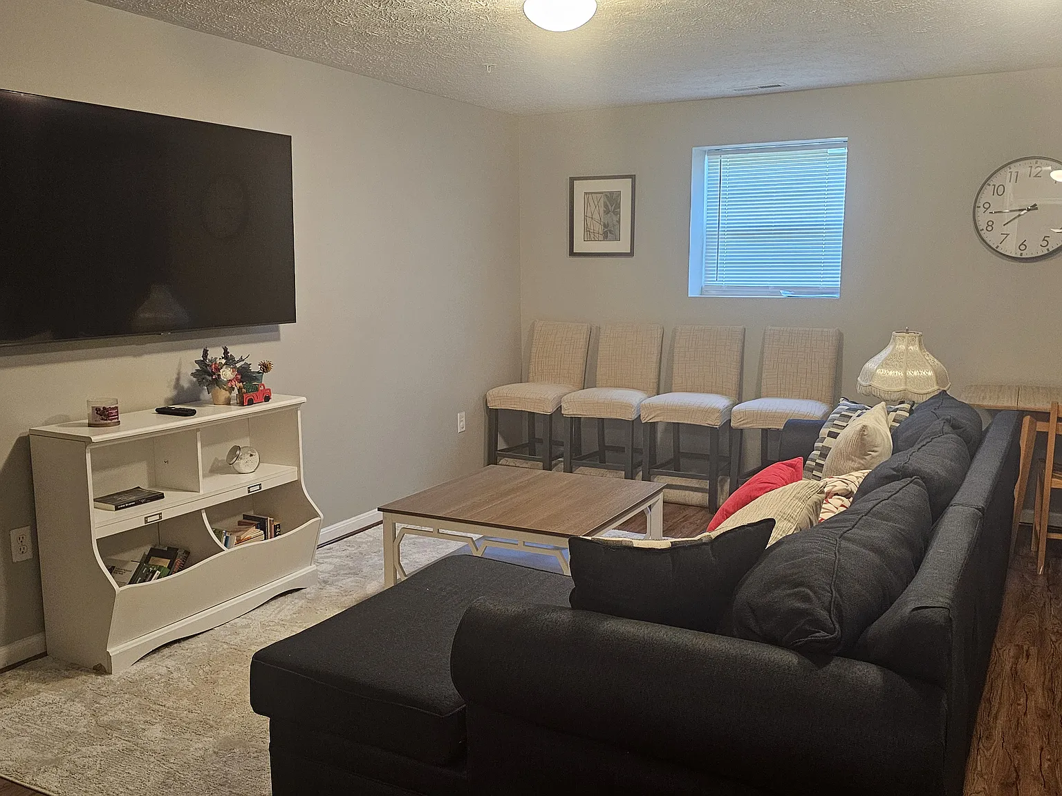 1 bed, 1900 sqft, $1,100 — Photo 4