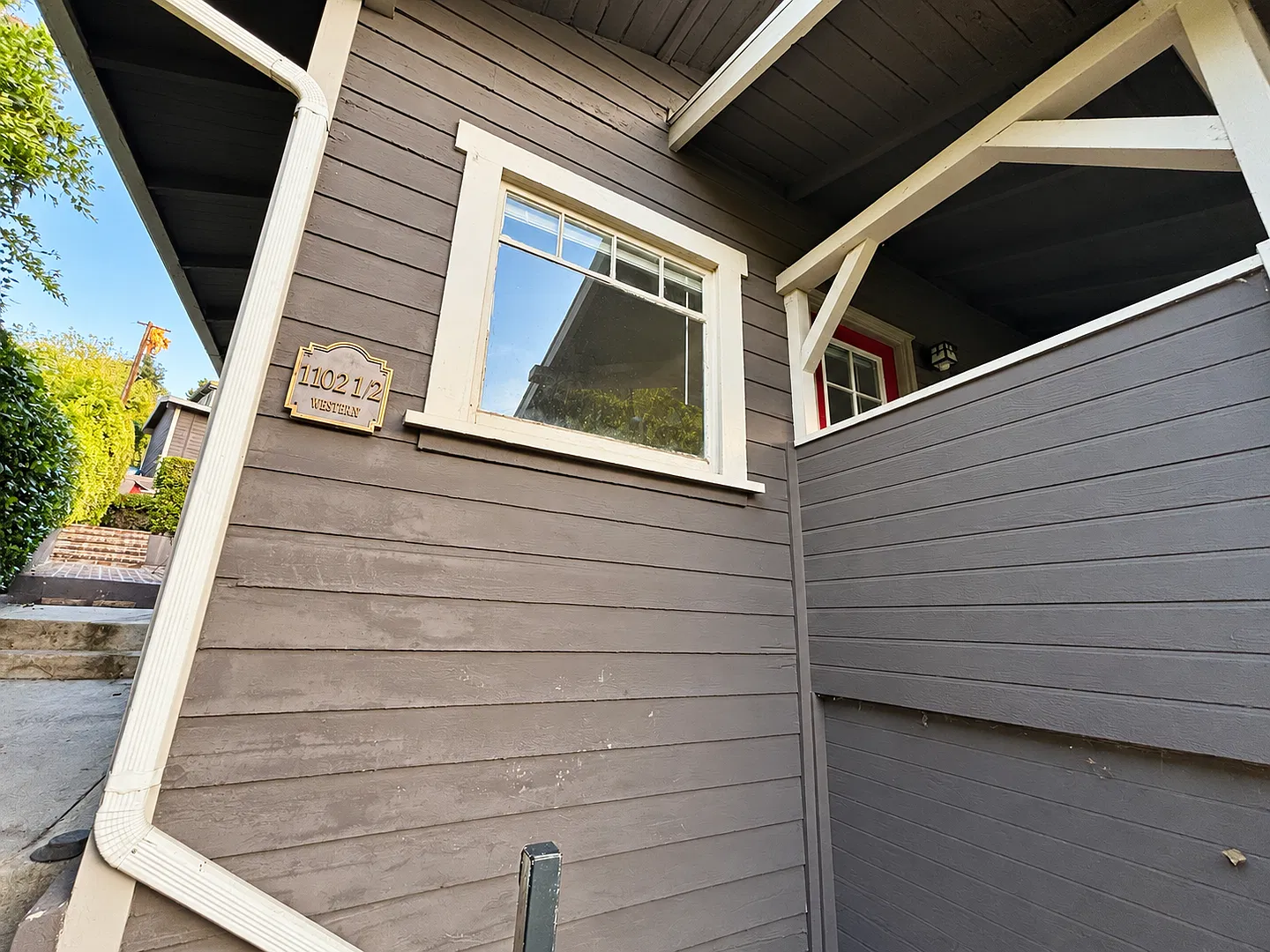 1102 Westerly Terrace Duplex — Photo 2