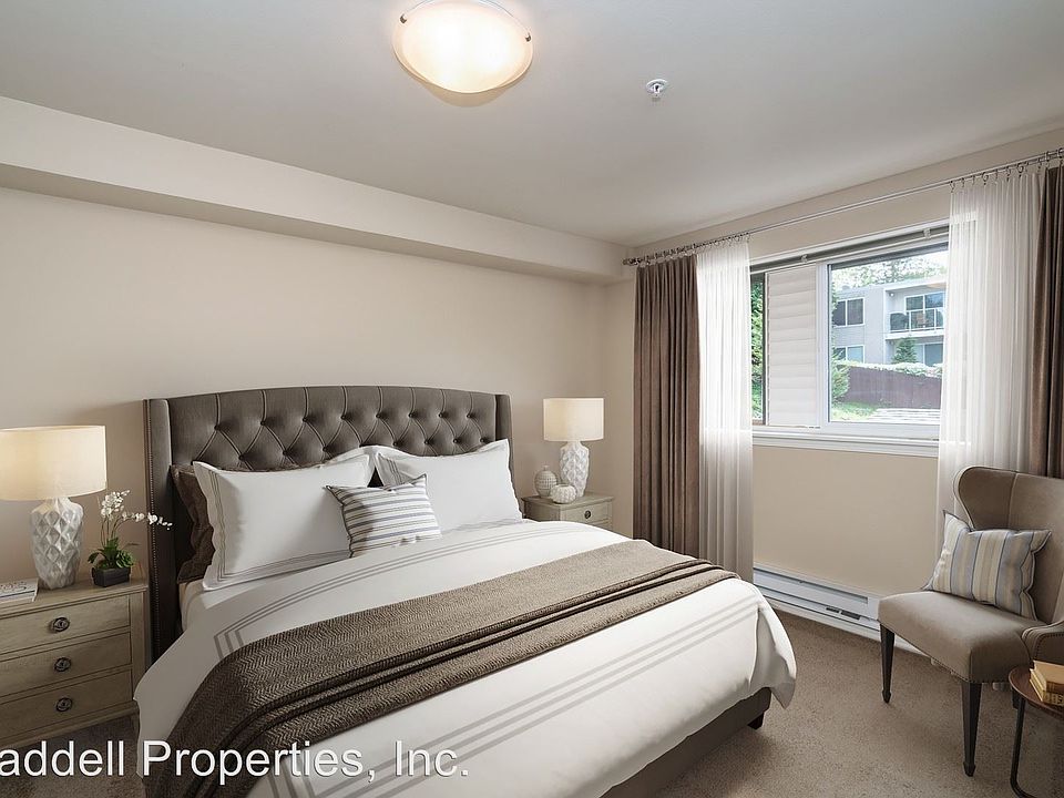 1st image of 421 Kirkland Ave #302