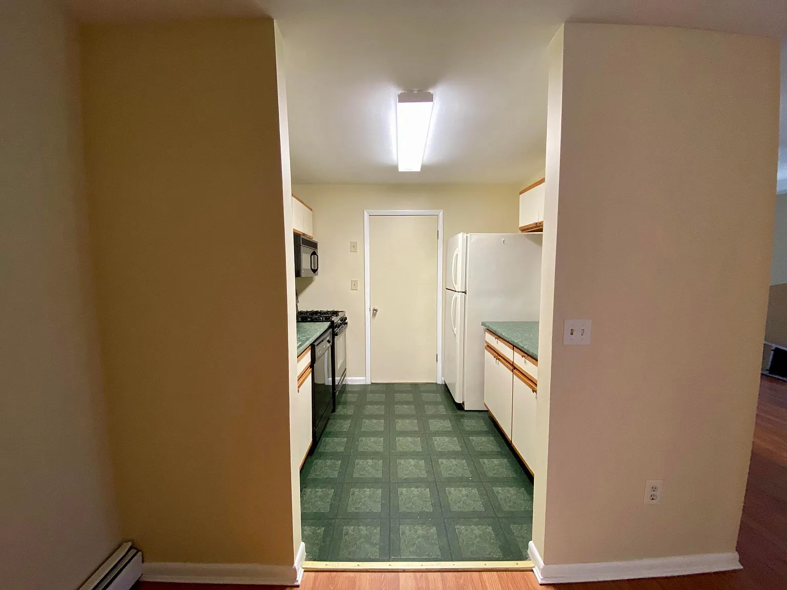 218 Concord Ln — Photo 3