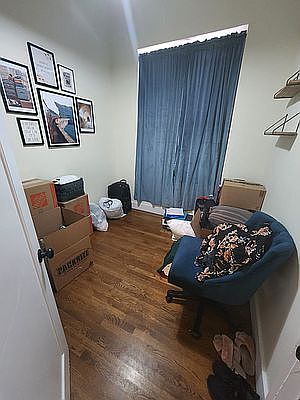 4th image of 561 Evergreen Ave #1B