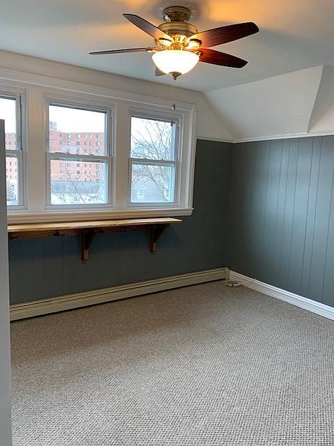 Dining room off of kitchen