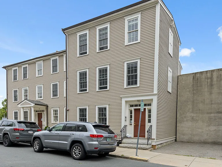 57 Bartlett St #3 — Photo 11