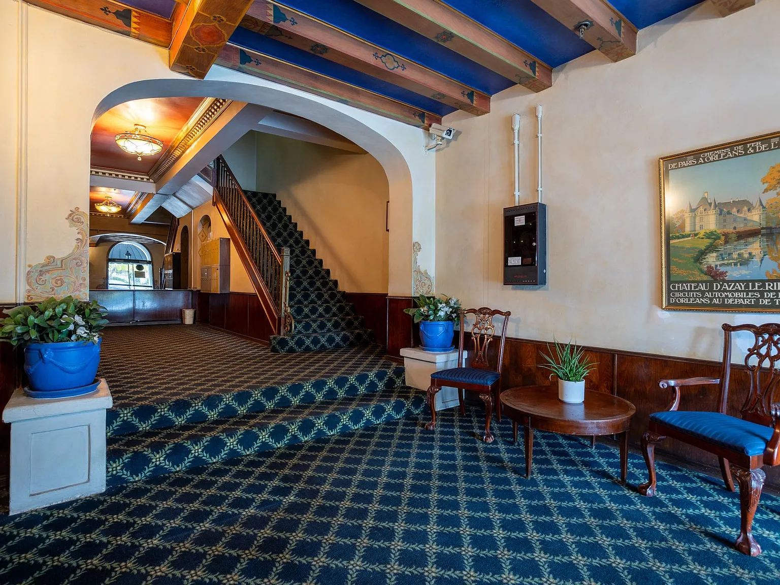 St. Germaine Apartments — Photo 3