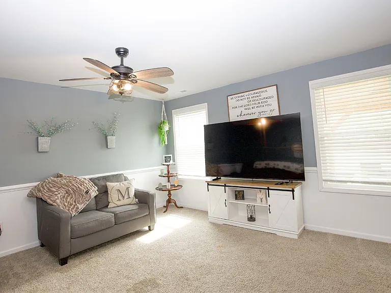 413 Century Ln — Photo 21