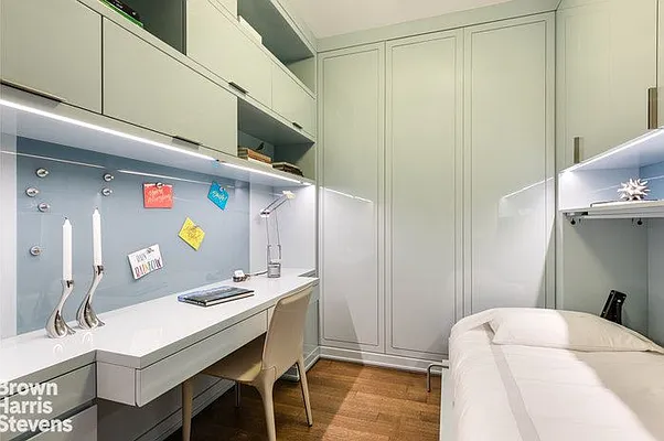 Rented by Brown Harris Stevens | media 25