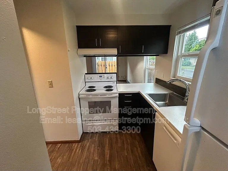 3201 SE Wake St #1 — Photo 10