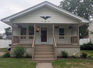 239 Academy Ave, Ferndale, MI 48220