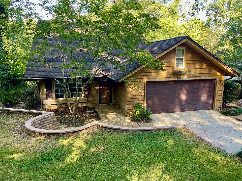 1st image of 3226 Yorktown Dr