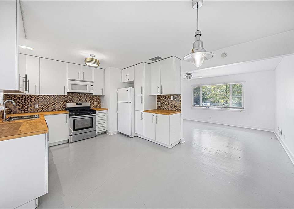 1st image of 3705 Tower View Ct