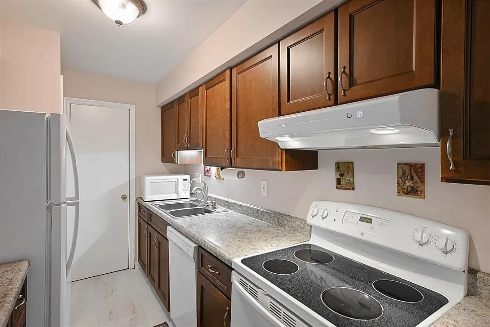2 bed, 1200 sqft, $1,200 — Photo 2