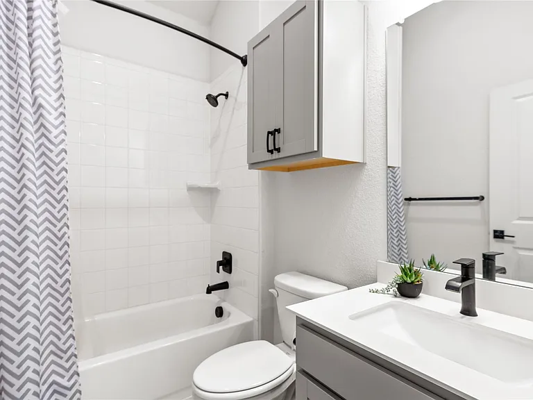 8317 Bestride Bnd — Photo 21