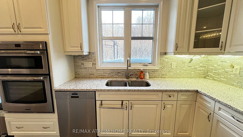 Kitchener House for rent - 6 Bedrooms — photo 3