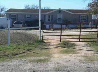 1785 Stacey Rd, Poteet, TX 78065