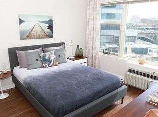 524 Summit Ave #3400, Jersey City, NJ 07306