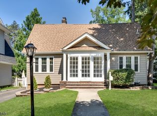 35 Terrace Ave, Nutley, NJ 07110