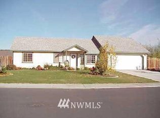 1421 S Hamilton Rd, Moses Lake, WA 98837