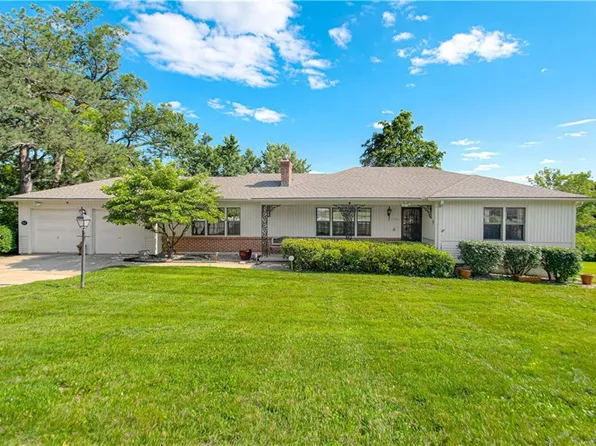1301 W 100th Ter, Kansas City, MO 64114