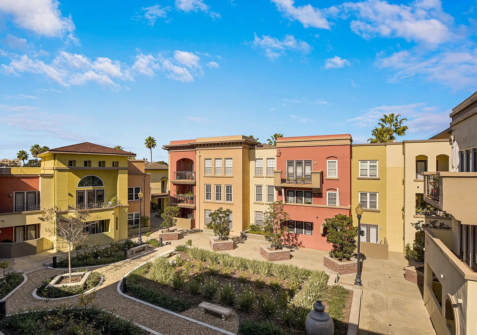 2 bedroom 2 bathroom Uptown District condo for rent in the heart of Hillcrest! — Photo 2