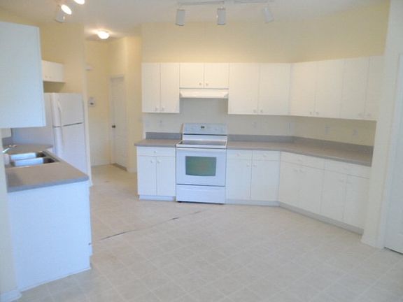 5th image of 186 Westgrill Dr