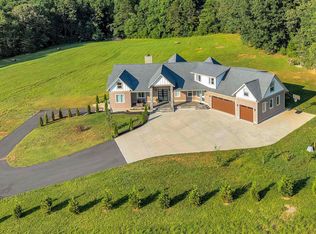 5655 Henderson Hill Rd, Chesnee, SC 29323