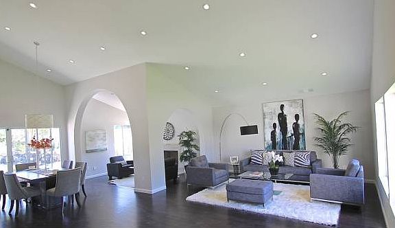 Living Room/Dining Room