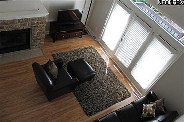 3rd image of 859 Westland Dr