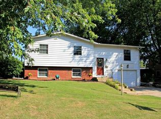 52 Marnel Rd, Montgomery, IL 60538