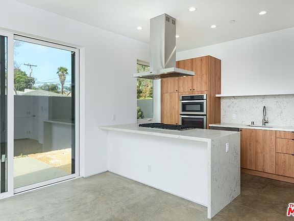 4th image of 8623 Higuera St