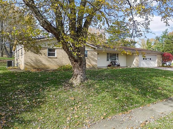 3rd image of 2331 Bellemead Dr