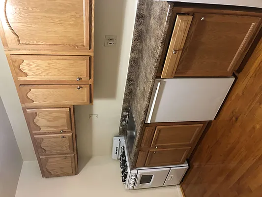 Rented by Farran & Associates | media 28