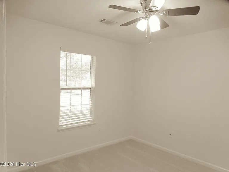 1433 Anna Way — Photo 10