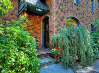 1551 Interlaken Pl E, Seattle, WA 98112