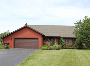 42 Northampton Cir, Rochester, NY 14612