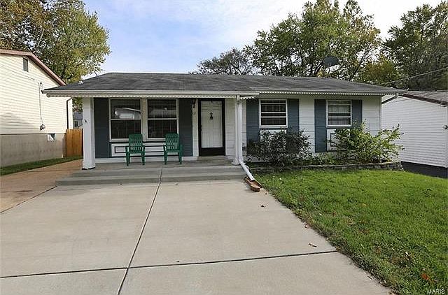 1st image of 12 Cady Dr