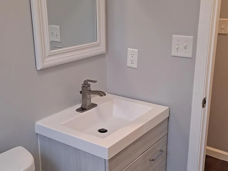 5910 Horton Pl — Photo 11