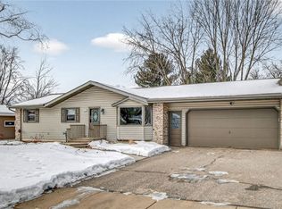 3352 McIvor St, Eau Claire, WI 54701