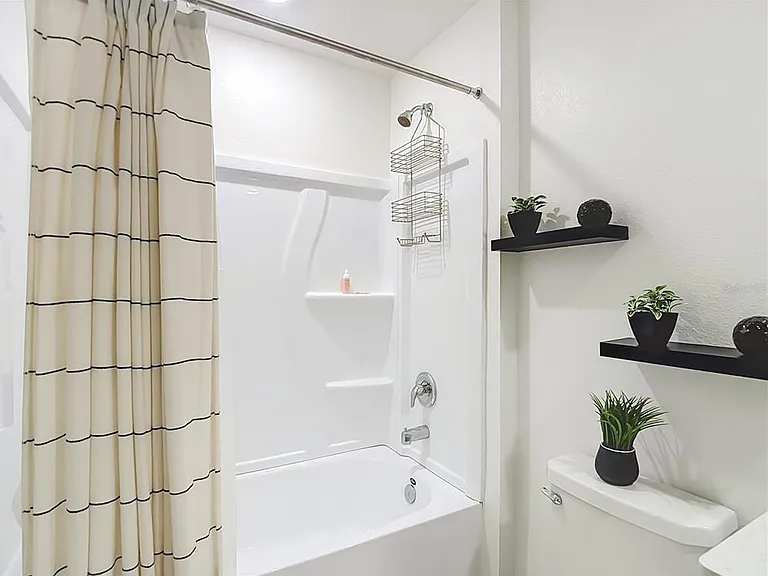 11938 Brae Way — Photo 42