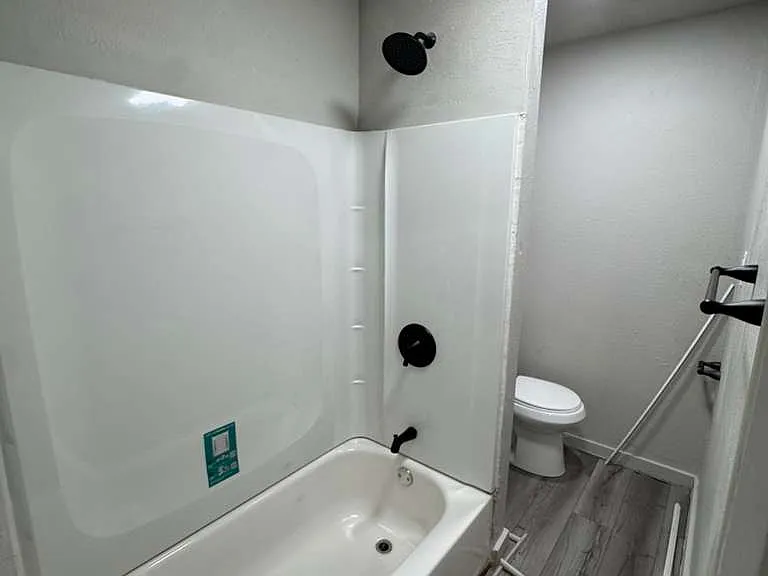 3427 Lexington Ave — Photo 23