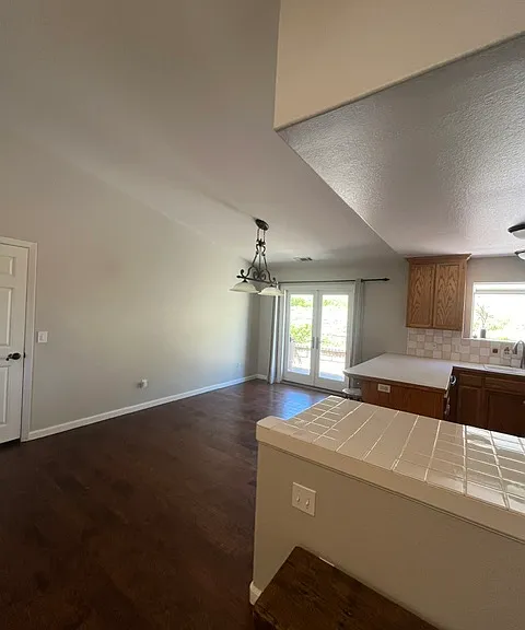 13900 Los Altos Rd — Photo 8
