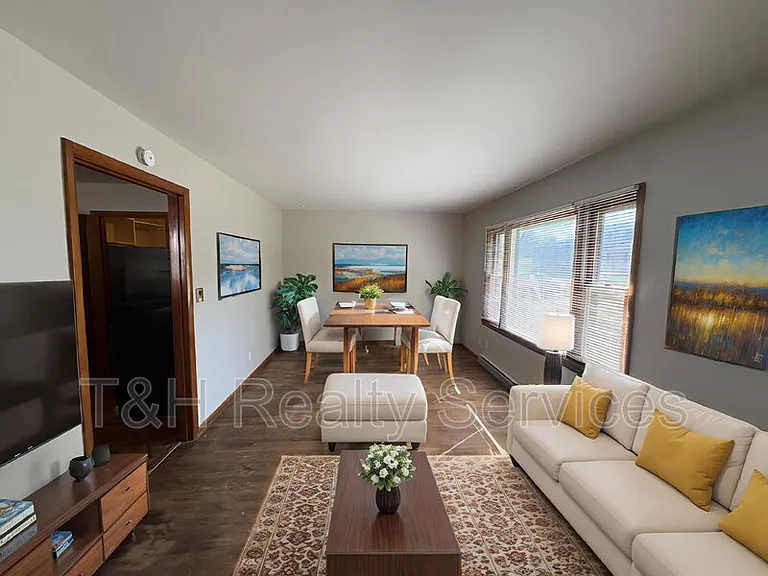 6212 Eastridge Dr — Photo 2