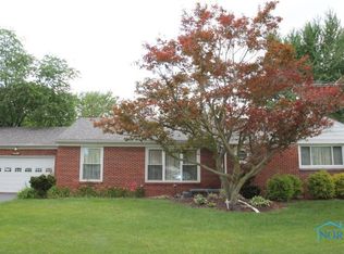 1400 Westview Dr, Findlay, OH 45840