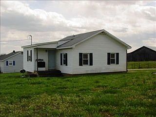 2nd image of 16 Pamela Ln