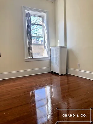 Rented by Grand & Co. | media 21