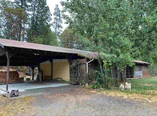 12 Lower Airport Rd, Happy Camp, CA 96039