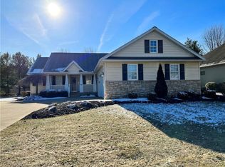 2020 Wynstone Cir NE, North Canton, OH 44720