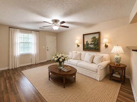 2nd image of 235 Vista Cir #4