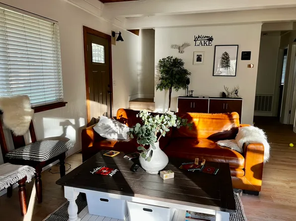 1053 Onnontioga St, South Lake Tahoe, CA 96150